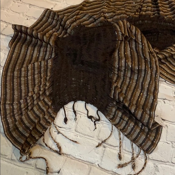 Cejon Chocolate Ruffle Scarf - Picture 5 of 8